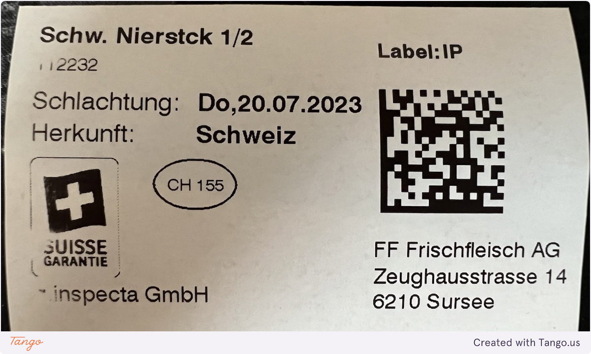 Der Drucker gibt die Stecketikette aus